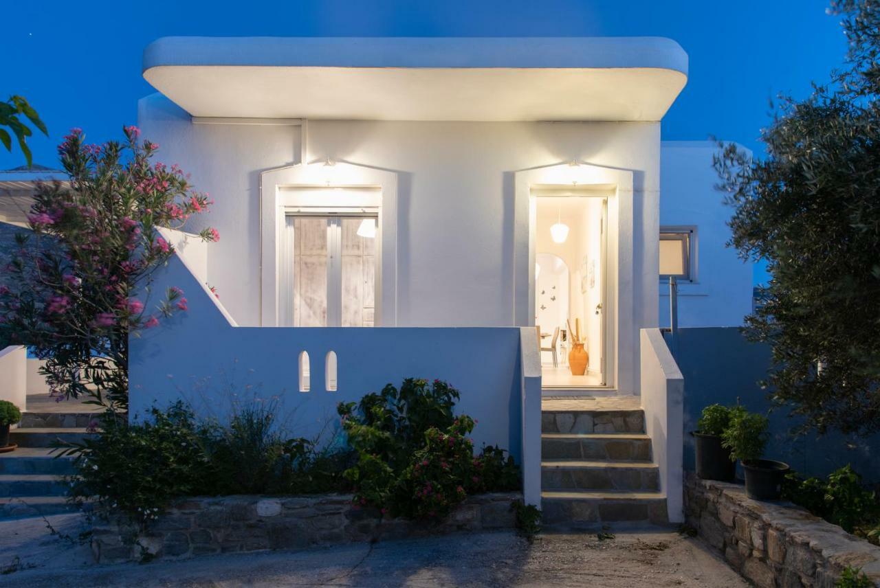 Villa Tonia Parasporos Esterno foto