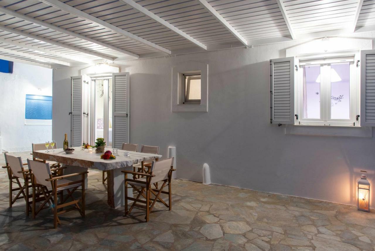 Villa Tonia Parasporos Esterno foto