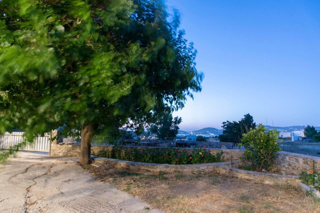 Villa Tonia Parasporos Esterno foto